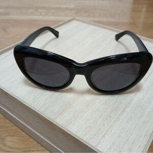 Classic Black Women's Sunglasses